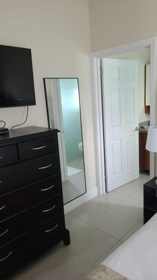 Paradise Oasis At Oceanpointe - Pool And Free Parking Lucea Exterior photo